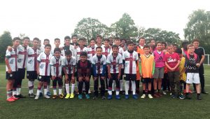 Iniciativa7 Mexico Joins the Manchester United Foundation for football coaching.
